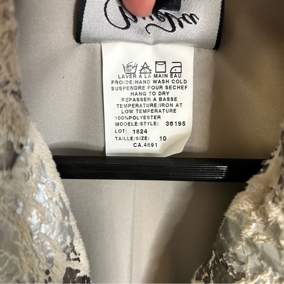 NueVa | Metallic Crackle Button Down Jacket | Silver, Cream | NWOT | Size 10 - Picture 3 of 8